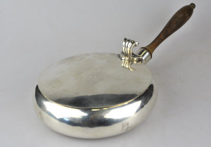 Appraisal: A Mexican Sanborns sterling bowl the hinged lid with scroll