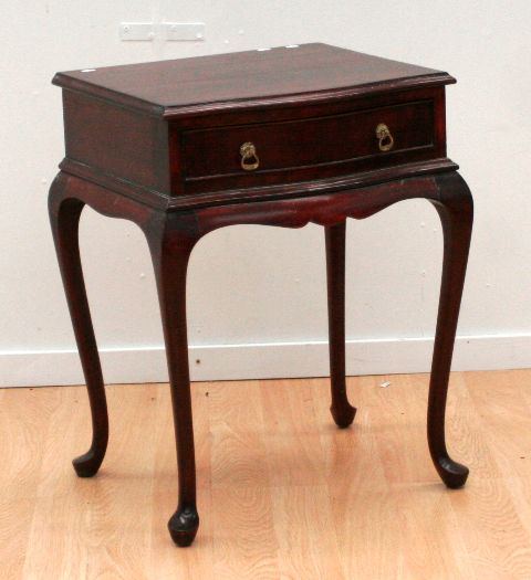 Appraisal: A Victorian style stained pine side table with one drawer