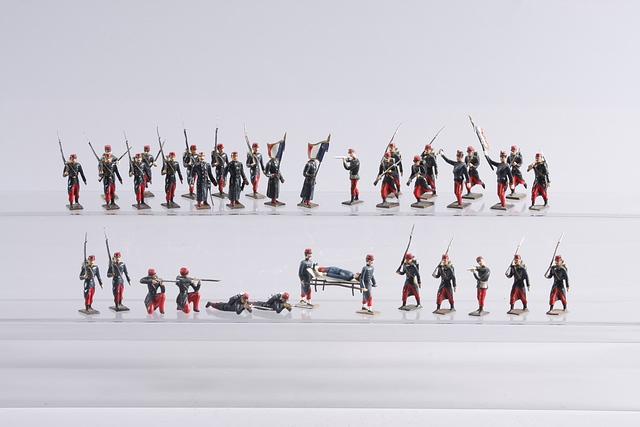 Appraisal: Lot of Mignot French Line Infantry Includes flag bearers officers