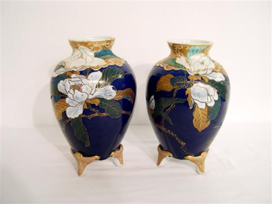 Appraisal: Pair of porcelain vases Japanese probably Meji period urn form