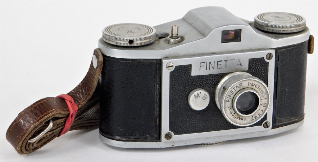 Appraisal: FINETTA WERKE SARABER FINETTA A CAMERA Finetta Werke Saraber Finetta