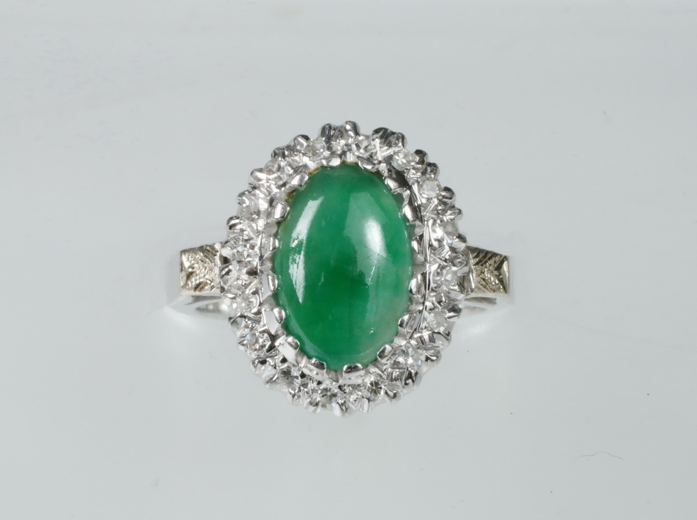 Appraisal: VINTAGE K GOLD DIAMOND JADEITE RING Vintage Handmade K White