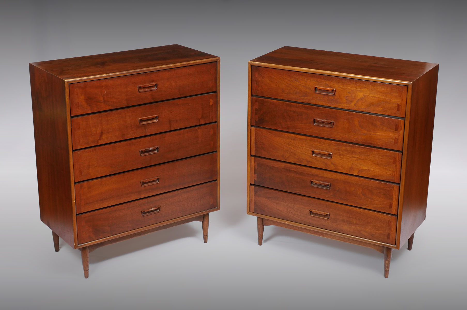 Appraisal: LANE FURNITURE DRAWER CHESTS Lane Furniture drawer chests having recessed