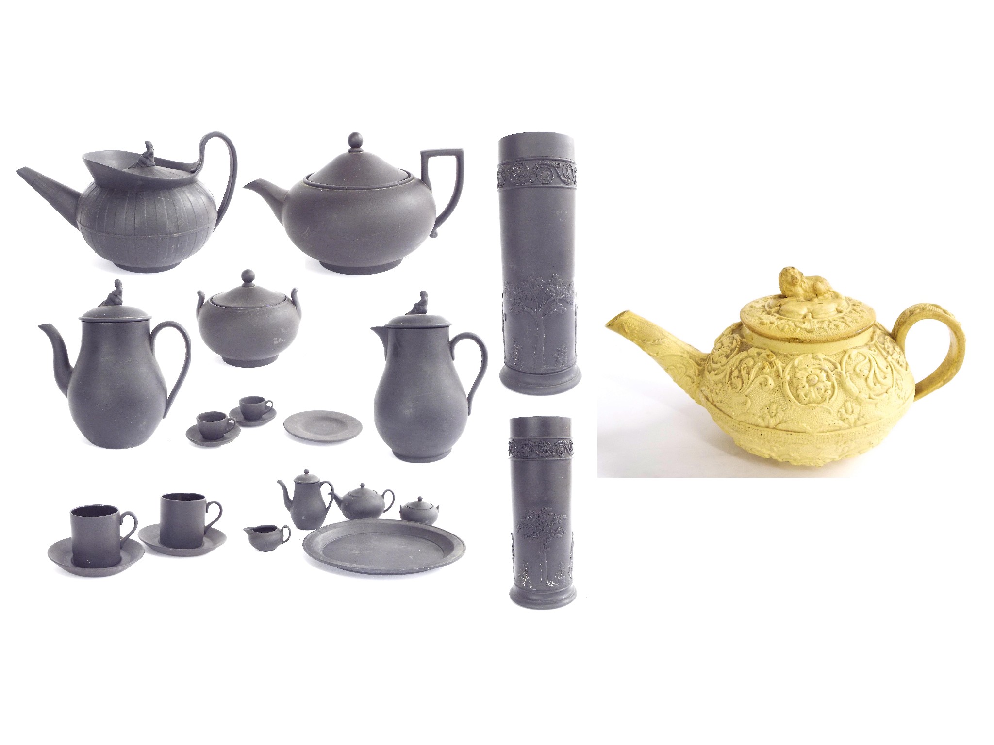 Appraisal: Collection of Wedgwood to include antique creamware teapot of small