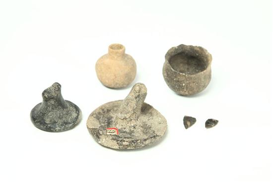 Appraisal: FIVE PREHISTORIC POTTERY ITEMS Early American Indian cultures including Quapaw