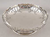 Appraisal: A silver circular footed dish with pierced border Sheffield cm