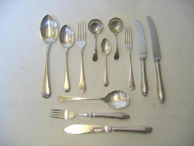 Appraisal: A COMPOSITE PART FLATWARE SERVICE maker Charles Boyton Son Sheffield