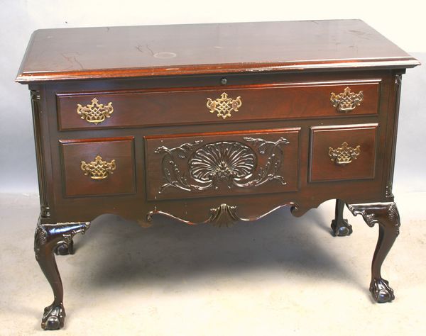 Appraisal: s Chippendale mahogany hope chest EST '