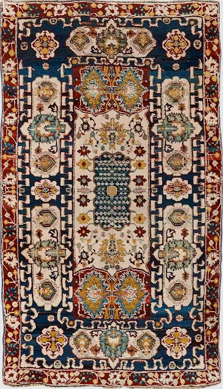 Appraisal: Agra Rug India late th century Agra Rug India late