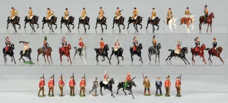 Appraisal: Lot of Britains Metal Plastic Toy Soldiers Description pieces total