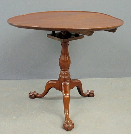 Appraisal: - Pennsylvania Chippendale mahogany tilt-top table th c with a