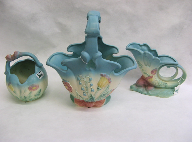 Appraisal: SIX AMERICAN HULL ART POTTERY PIECES various forms and patterns