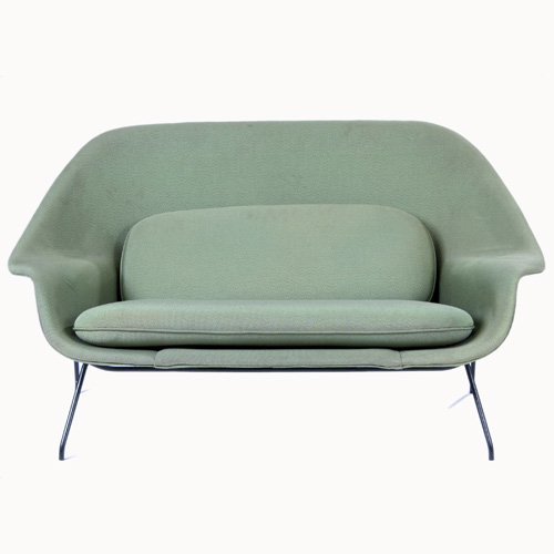 Appraisal: EERO SAARINEN KNOLL Womb chair upholstered in blue fabric on