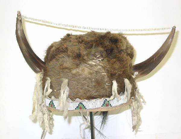 Appraisal: A Plains-style horned headdress length in