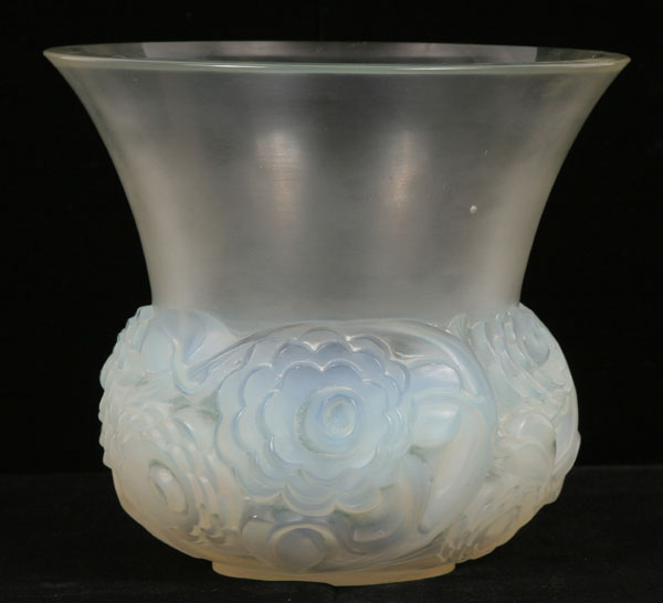 Appraisal: R Lalique Renoncules vase flared rim form with raised buttercup