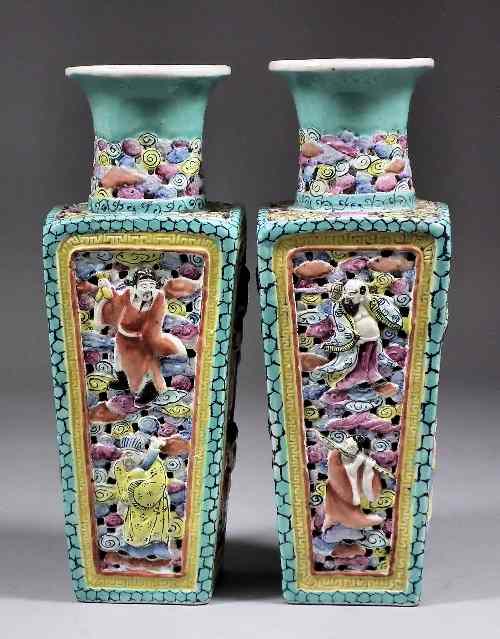 Appraisal: A pair of late th early th Century Chinese porcelain