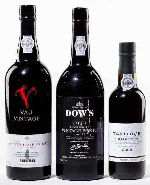 Appraisal: Dow's Sandeman Taylor's Port total bottlesVintage Dow's Silver Jubilee Vintage