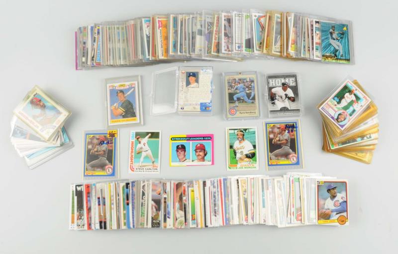 Appraisal: Approx 's To Contemporary Baseball Cards Includes hall of famers