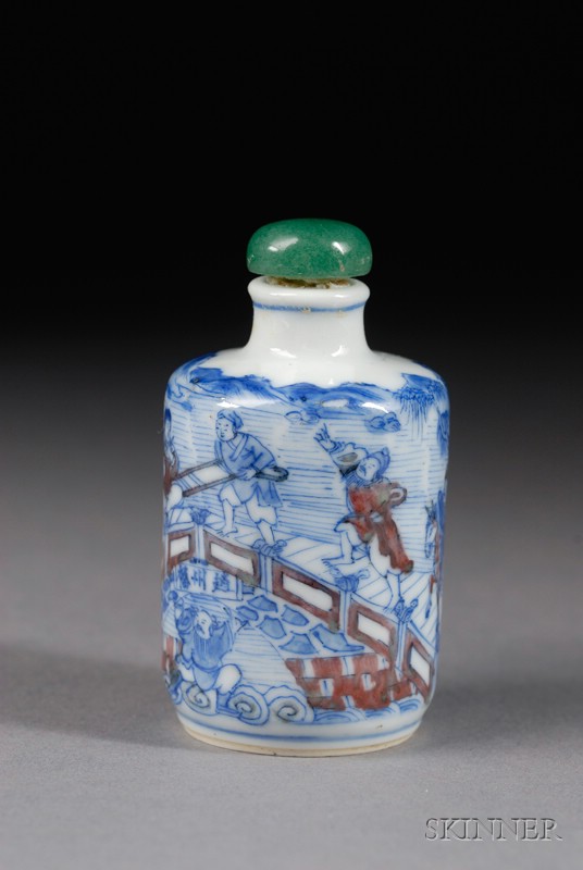 Appraisal: Porcelain Snuff Bottle th century underglaze blue and red decoration