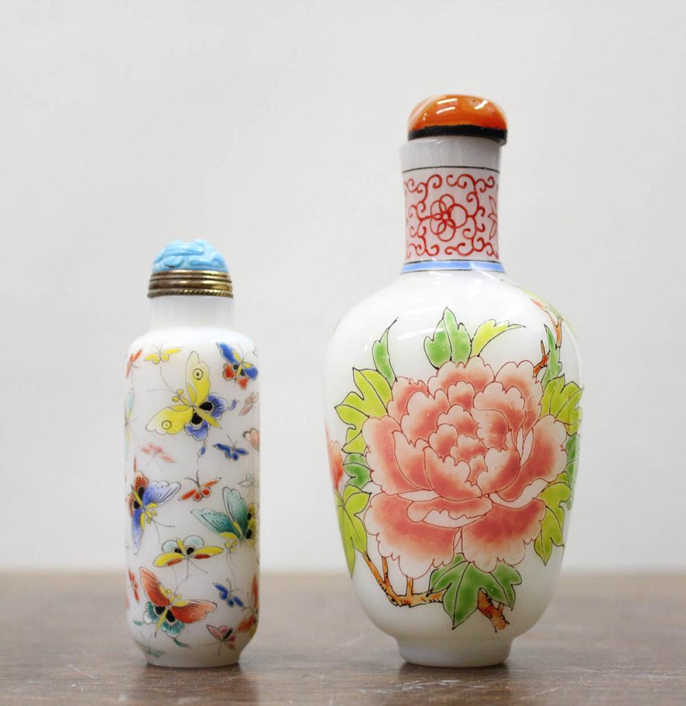 Appraisal: TWO CHINESE ENAMELED WHITE GLASS SNUFF BOTTLES cylindrical bottle with