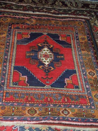 Appraisal: A TURKISH ADANA RUG - woven with pendant medallion within