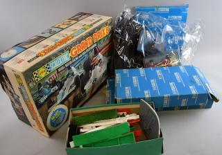 Appraisal: Scalextric Grand Prix boxed set some boxed Scalextric track including