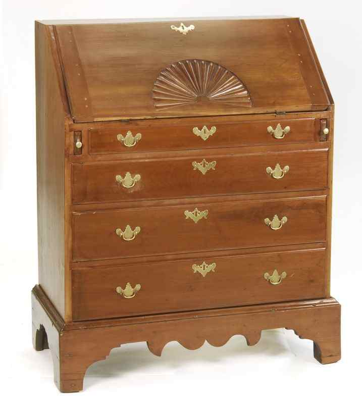 Appraisal: ANTIQUE AMERICAN CHIPPENDALE SLANT-LID DESKCirca In cherry and maple with