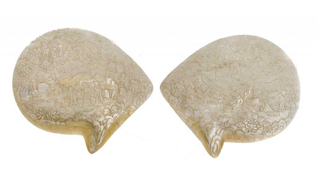 Appraisal: A PAIR OF CHINESE MOTHER OF PEARL SHELL CARVINGS with