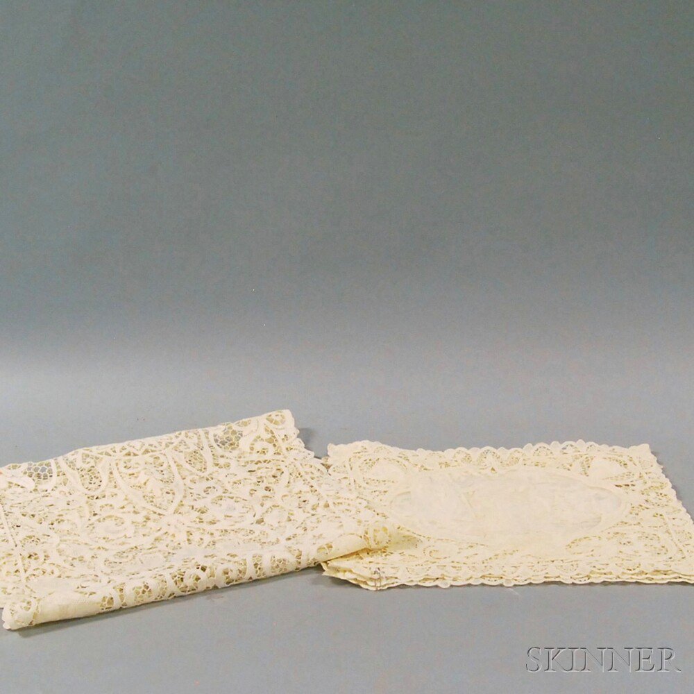 Appraisal: Five White Point de Venise Lace Placemats with central lace