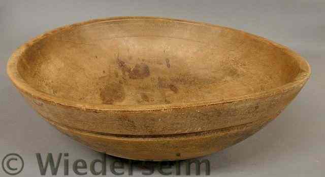 Appraisal: Carved wood bowl diam