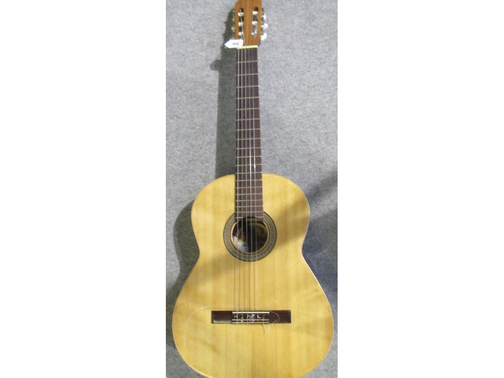 Appraisal: Spanish six string acoustic guitar