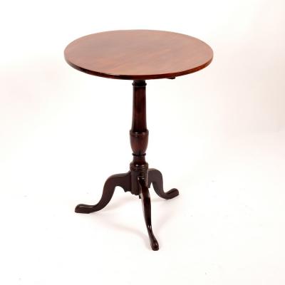 Appraisal: A George III mahogany lamp table circular top on tripod