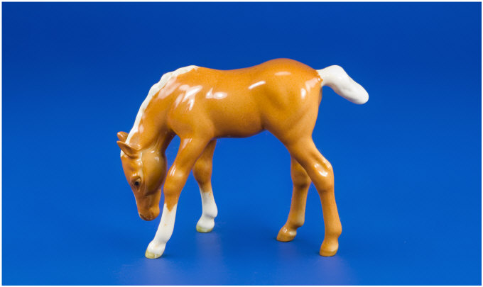 Appraisal: Beswick Animal Figure Foal Grazing Palomino Model No