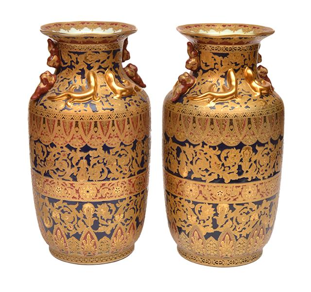 Appraisal: PAIR OF CHINESE GILDED VASES ON A BLUE GROUND