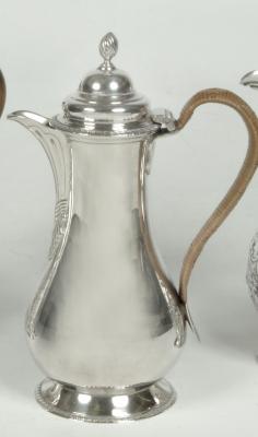 Appraisal: AN EDWARDIAN COFFEE POT of Georgian design with baluster body