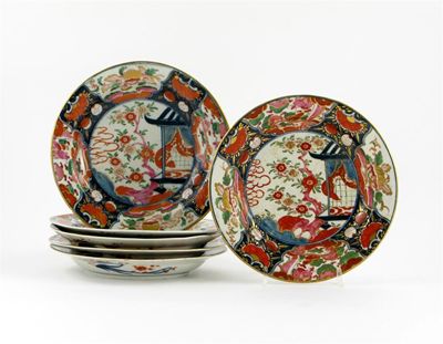 Appraisal: A set of six Worcester plates painted in the Imari