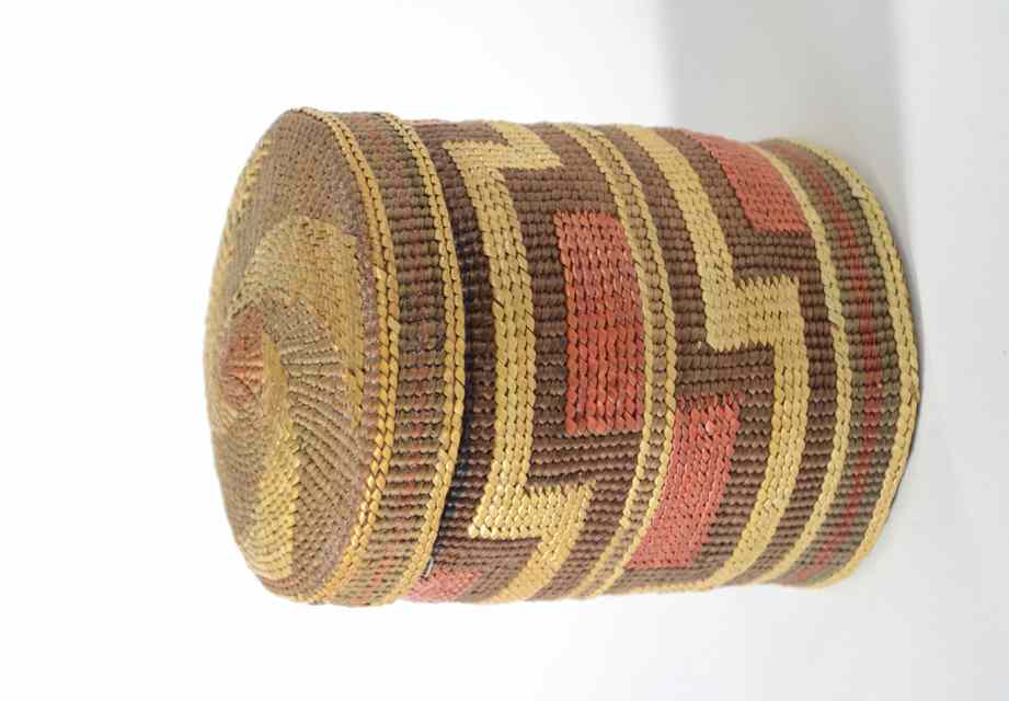 Appraisal: TLINGIT INDIAN BASKET WITH COVER cylindrical shape having red geometric