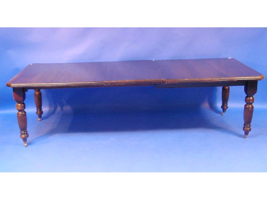 Appraisal: A late Victorian extending dining table with canted top and