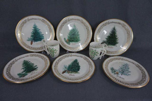 Appraisal: Four yearly released Christmas collector plates from Lennox Years are