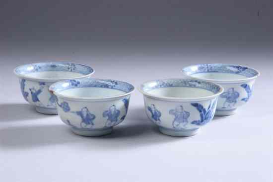 Appraisal: FOUR CHINESE BLUE AND WHITE PORCELAIN TEA BOWLS Interior with