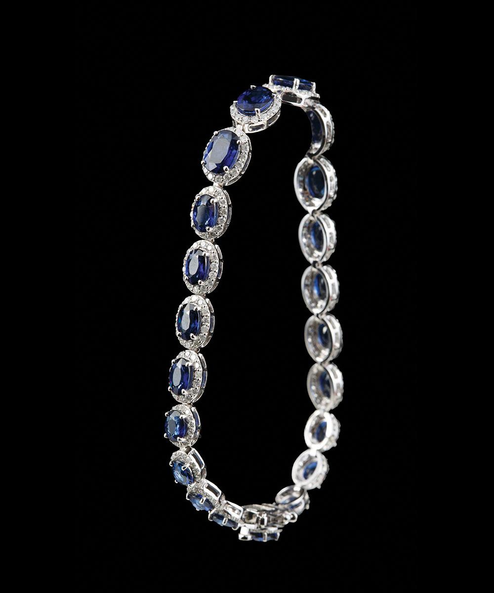 Appraisal: kt White Gold Sapphire and Diamond Bracelet graduated prong set