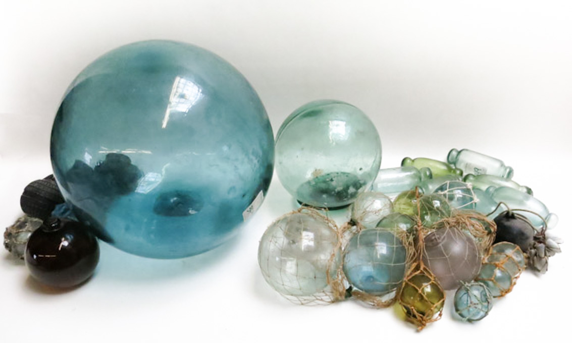 Appraisal: TWENTY-FIVE GLASS JAPANESE FLOATS eighteen are ball type from inches