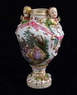 Appraisal: LARGE MEISSEN STYLE PORCELAIN URN LARGE MEISSEN STYLE PORCELAIN URN