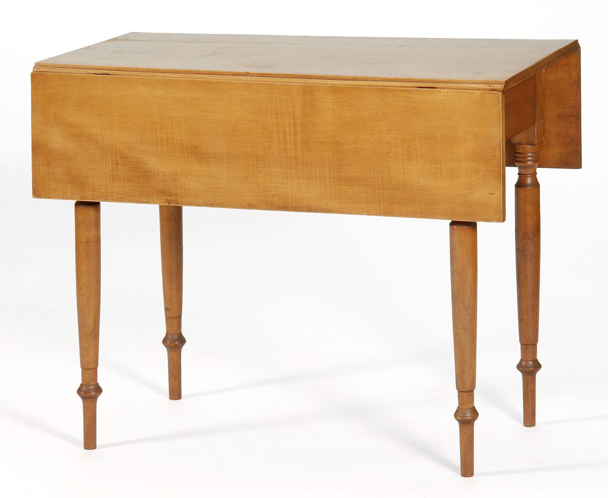 Appraisal: ANTIQUE AMERICAN COUNTRY SHERATON DROP-LEAF TABLE Circa In curly maple