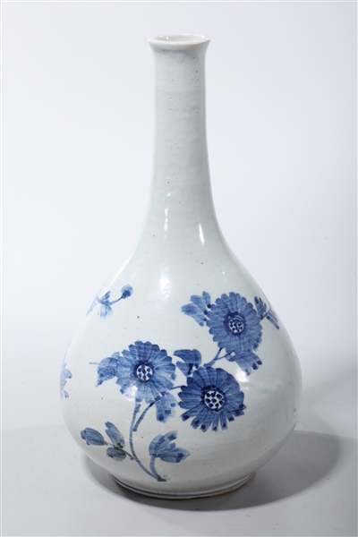 Appraisal: Korean blue and white porcelain vase with floral and butterfly