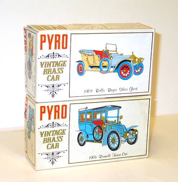 Appraisal: Pyro Plastic Boxed Model Kits Lot features Pyro kits including