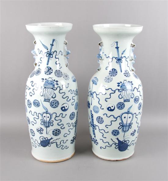 Appraisal: A Pair of Chinese Porcelain Blue and White Vases Height