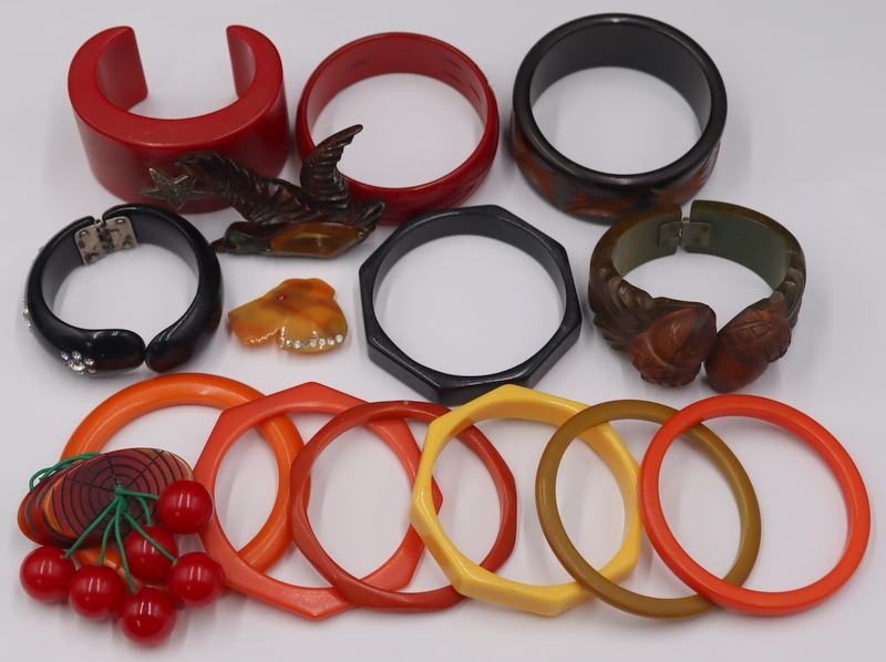 Appraisal: JEWELRY ASSORTED VINTAGE BAKELITE JEWELRY Includes slicer bangle bracelet in