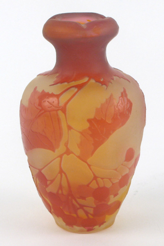 Appraisal: GALLE FRENCH CAMEO ART GLASS VASE in a red currant