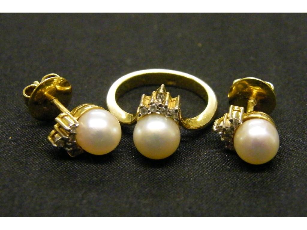 Appraisal: Attractive k pearl and diamond set dress ring size J